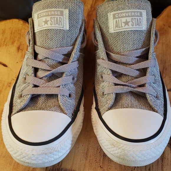 Converse size 6 low top shoe,gray/white/black - Picture 2 of 7